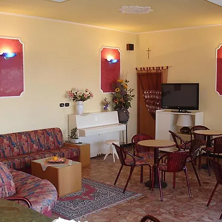 Primavera Sul Mare Hotell