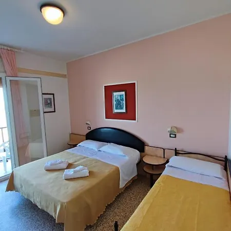 Primavera Sul Mare Hotell