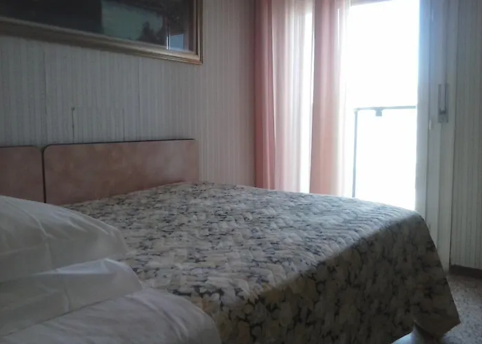 Hotel Primavera Sul Mare 3*