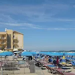 Отель Primavera Sul Mare Лидо-ди-Савио
