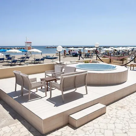 فندق Primavera Sul Mare ليدو دي سافيو