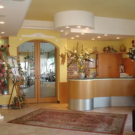 Hotel Primavera Sul Mare Lido Di Savio