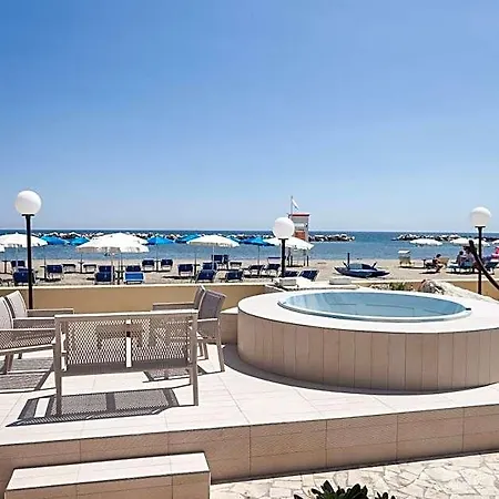 Hotel Primavera Sul Mare 3*